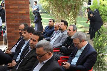 مراسم رونمایی از یادمان شهدای گمنام